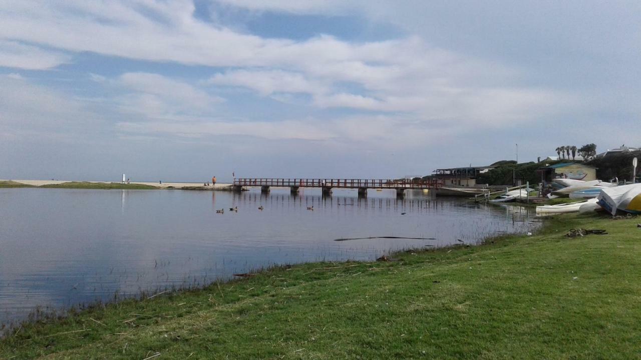 36 Df Strauss Street Lägenhet Kleinmond Exteriör bild